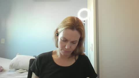 Snapshot of crazyanny chatting on 15, 4, 2026 Anny online show from 15, 4, 2026