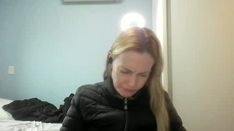 Snapshot of crazyanny chatting on 25, 6, 2026 Anny online show from 25, 6, 2026