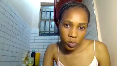 Snapshot of crazybee256 chatting on 26, 9, 2025 crazybee256 online show from 26, 9, 2025