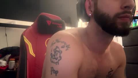 Snapshot of crazydill28 chatting on 18, 9, 2025 crazydill28 online show from 18, 9, 2025