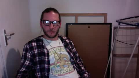 Snapshot of crazyglasseslover chatting on 18, 2, 2026 crazyglasseslover online show from 18, 2, 2026