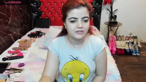 Snapshot of crazzy_pussy chatting on 6, 2, 2025 Ana online show from 6, 2, 2025