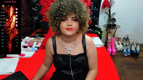 Snapshot of crazzy_pussy chatting on 30, 9, 2025 Ana online show from 30, 9, 2025