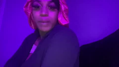 Snapshot of creame_sensation chatting on 4, 12, 2024 PHANTOMTARGARYENXXX online show from 4, 12, 2024