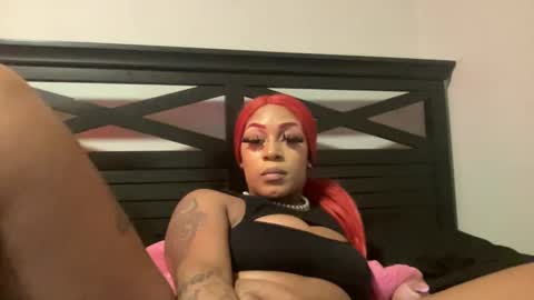 Snapshot of creame_sensation chatting on 17, 12, 2024 PHANTOMTARGARYENXXX online show from 17, 12, 2024