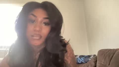 Snapshot of creame_sensation chatting on 21, 12, 2024 PHANTOMTARGARYENXXX online show from 21, 12, 2024