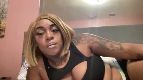 Snapshot of creame_sensation chatting on 9, 2, 2025 PHANTOMTARGARYENXXX online show from 9, 2, 2025
