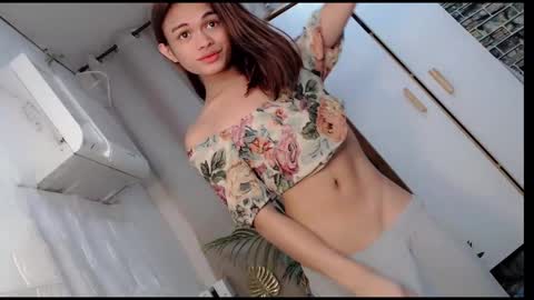 Snapshot of creamy_delilah chatting on 26, 10, 2025 Delilah online show from 26, 10, 2025