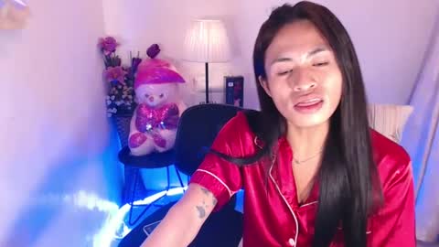 Snapshot of creamy_drake chatting on 23, 12, 2024 creamy_drake online show from 23, 12, 2024