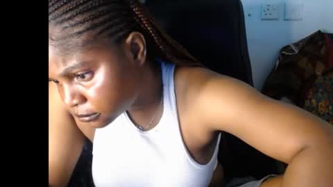 Snapshot of creamy_juicypussy chatting on 16, 11, 2025 Lady jasmine online show from 16, 11, 2025