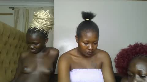 creamy_pie1 online show from 16, 2, 2026