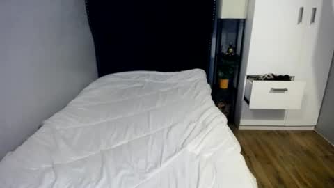 Joana  online show from 4, 11, 2025