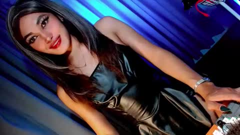 Snapshot of creamycum_celinexxx chatting on 4, 2, 2025 Celine online show from 4, 2, 2025