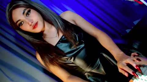 Snapshot of creamycum_celinexxx chatting on 6, 2, 2025 Celine online show from 6, 2, 2025