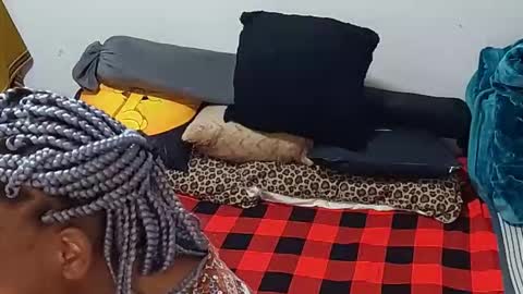 Snapshot of creamyhub chatting on 16, 10, 2025 creamyhub online show from 16, 10, 2025