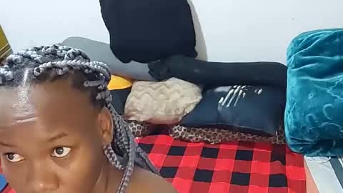 Snapshot of creamyhub chatting on 21, 10, 2025 creamyhub online show from 21, 10, 2025