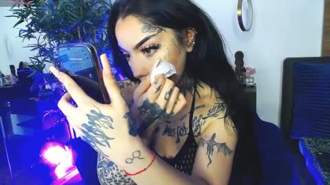 Snapshot of creamyinkk chatting on 7, 4, 2026 Sophie online show from 7, 4, 2026