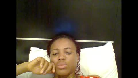 Snapshot of creamypussy002 chatting on 10, 9, 2025 creamypussy002 online show from 10, 9, 2025