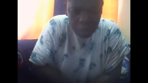 Snapshot of creamyqueen599257 chatting on 4, 4, 2026 creamyqueen599257 online show from 4, 4, 2026