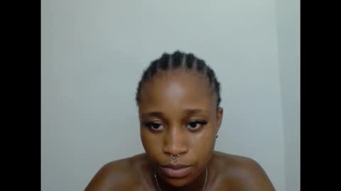 Snapshot of creamyxmuffin chatting on 16, 10, 2025 creamyxmuffin online show from 16, 10, 2025