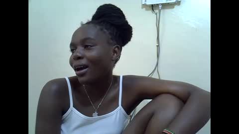 Snapshot of creamyypussyy chatting on 3, 11, 2025 creamyypussyy online show from 3, 11, 2025