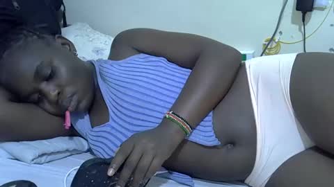 creamyypussyy online show from 12, 2, 2026