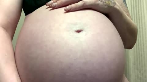 Snapshot of creative_k chatting on 10, 2, 2026 Breed me daddy online show from 10, 2, 2026