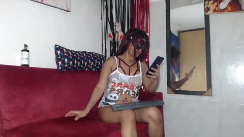 Snapshot of creazylove42 chatting on 11, 1, 2025 Frank and Nathy online show from 11, 1, 2025