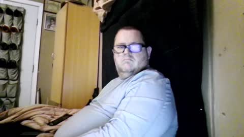 The hopeless romantic online show from 8, 2, 2025