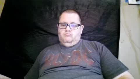 The hopeless romantic online show from 4, 3, 2025