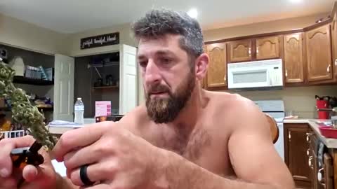 Creeksidecouple online show from 1, 10, 2025