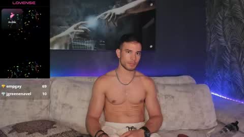 Snapshot of crhistian1_ chatting on 17, 12, 2024 CRHISTIAN online show from 17, 12, 2024