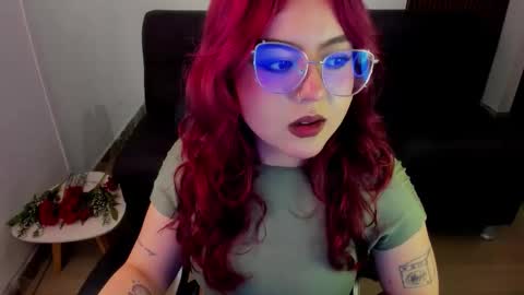 Snapshot of crimson_tati chatting on 13, 9, 2025 Tatiana  online show from 13, 9, 2025