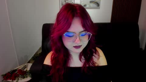 Snapshot of crimson_tati chatting on 16, 9, 2025 Tatiana  online show from 16, 9, 2025