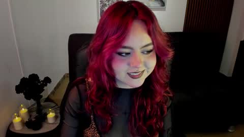 Snapshot of crimson_tati chatting on 28, 9, 2025 Tatiana  online show from 28, 9, 2025
