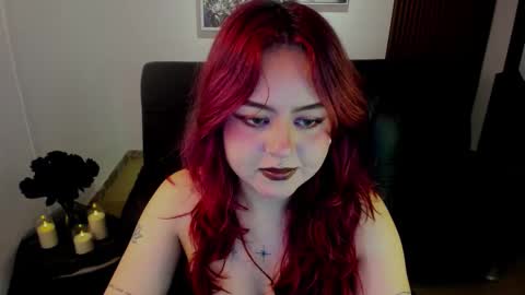 Snapshot of crimson_tati chatting on 16, 10, 2025 Tatiana  online show from 16, 10, 2025