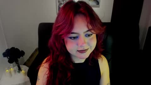 Snapshot of crimson_tati chatting on 22, 10, 2025 Tatiana  online show from 22, 10, 2025