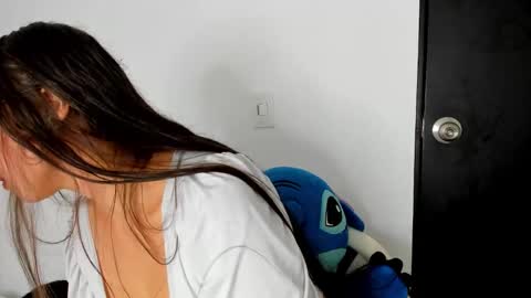 Snapshot of crimsonetoile chatting on 6, 2, 2026 Jen. online show from 6, 2, 2026