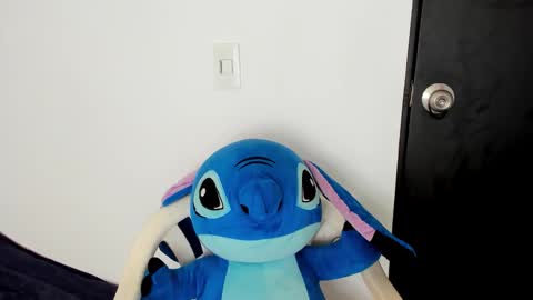 Snapshot of crimsonetoile chatting on 19, 2, 2026 Jen. online show from 19, 2, 2026