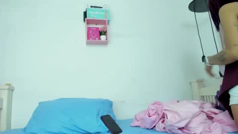 cris_dulce online show from 22, 4, 2026