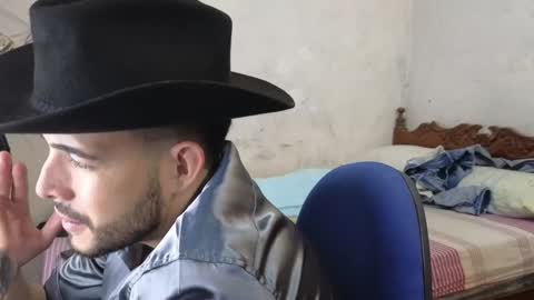 Snapshot of cris_simons chatting on 20, 12, 2024 cris_simons online show from 20, 12, 2024