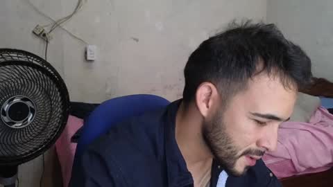 Snapshot of cris_simons chatting on 8, 2, 2025 cris_simons online show from 8, 2, 2025