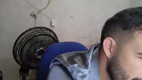 Snapshot of cris_simons chatting on 18, 2, 2025 cris_simons online show from 18, 2, 2025