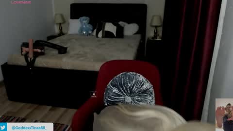 cris_tinne online show from 13, 1, 2026