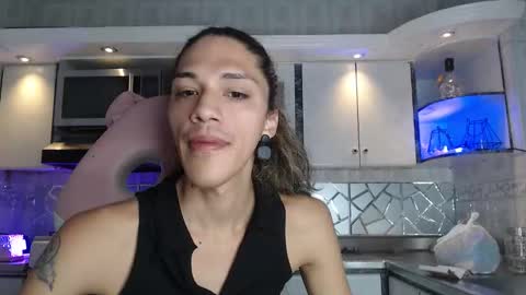 Snapshot of crisozzz chatting on 20, 3, 2026 Cristina Onazis online show from 20, 3, 2026