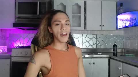 Snapshot of crisozzz chatting on 20, 4, 2026 Cristina Onazis online show from 20, 4, 2026