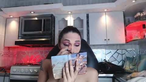 Snapshot of crisozzz chatting on 23, 5, 2026 Cristina Onazis online show from 23, 5, 2026