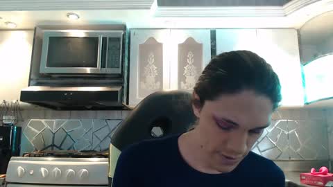 Snapshot of crisozzz chatting on 29, 5, 2026 Cristina Onazis online show from 29, 5, 2026