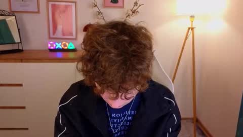 Chris online show from 21, 10, 2025