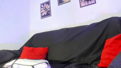 criss_zuri online show from 4, 2, 2026